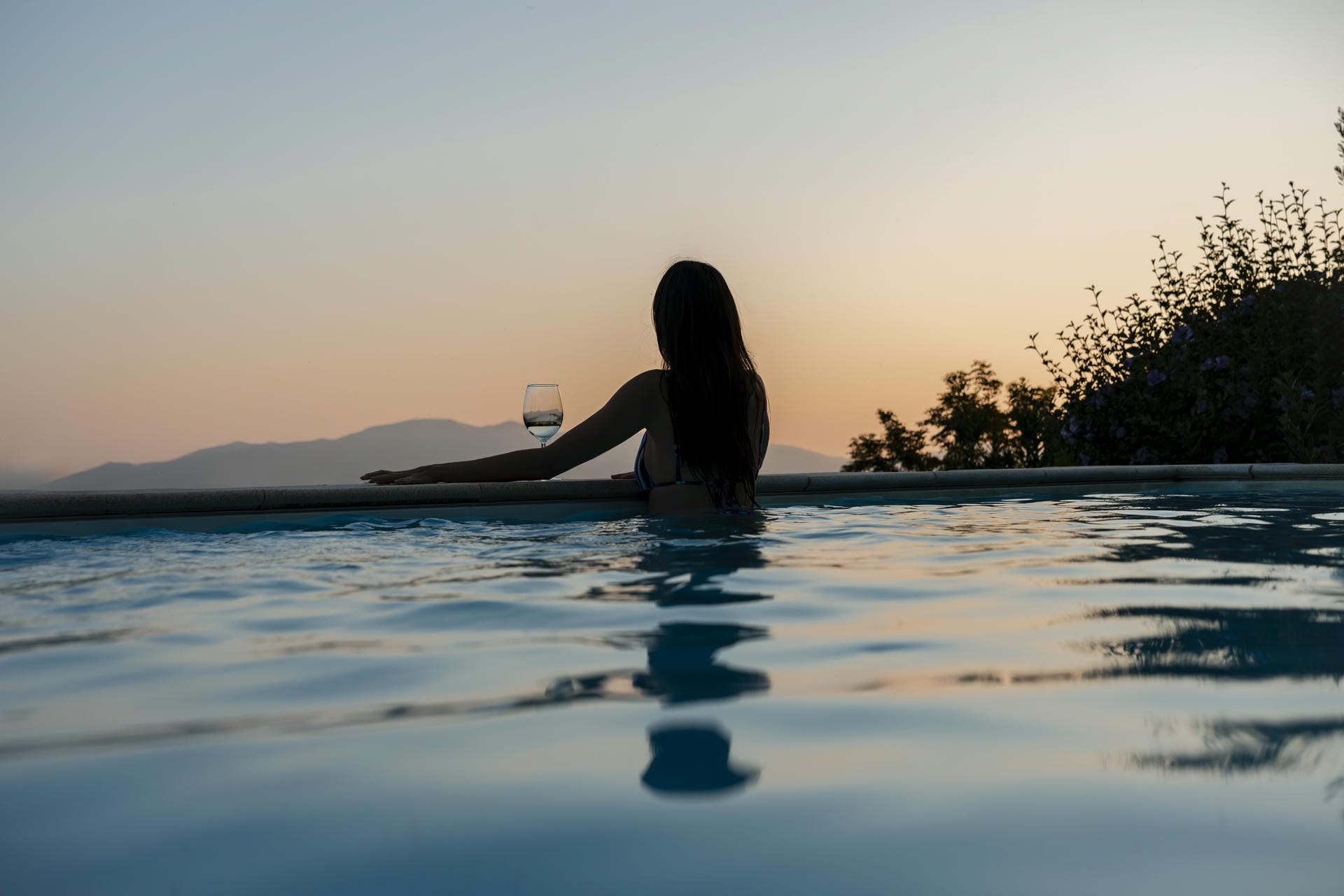 The pool at Villa La Moresca at sunset